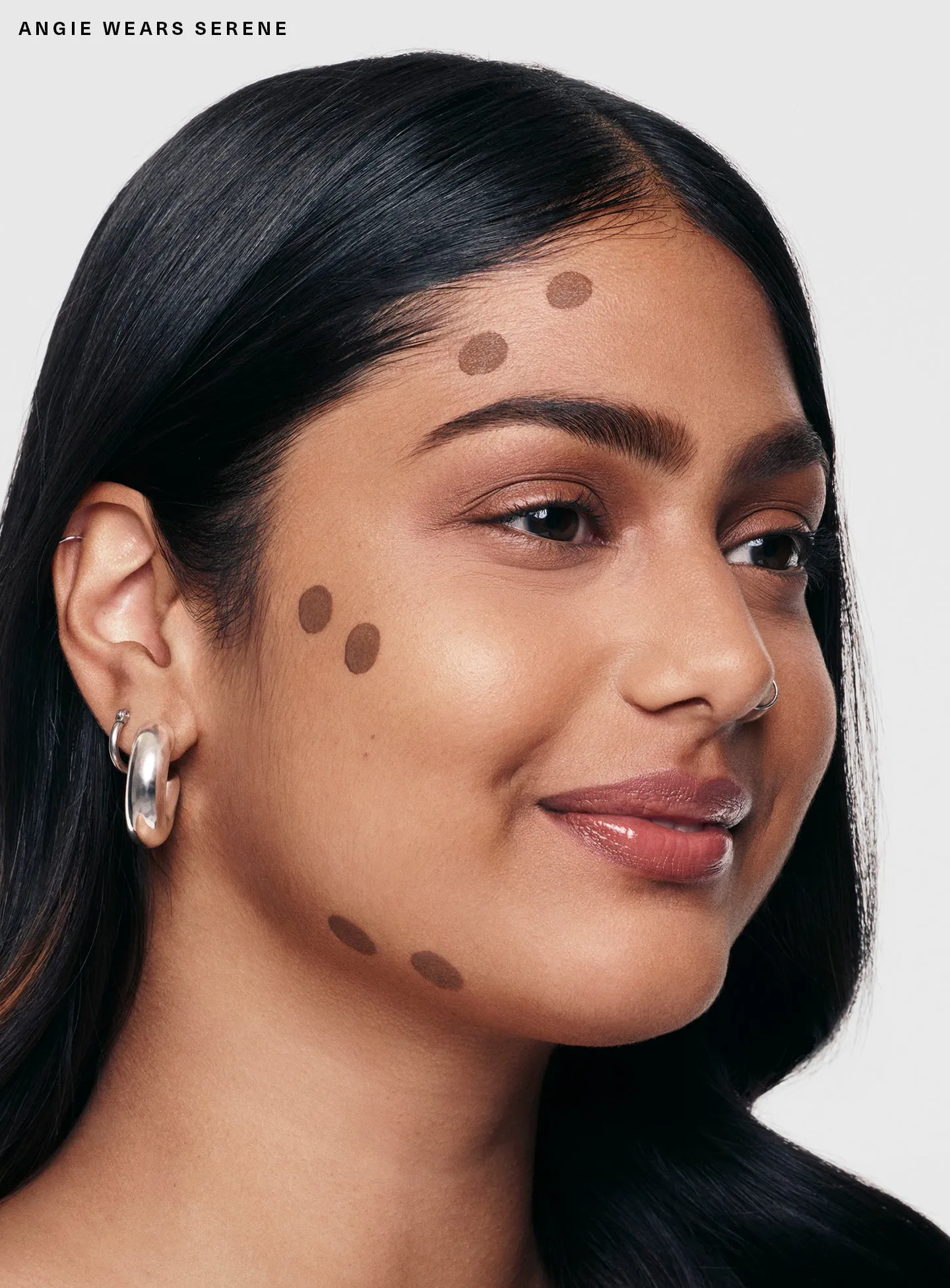 APPLICATION-SOFT-PINCH-LIQUID-CONTOUR-SERENE-1.webp