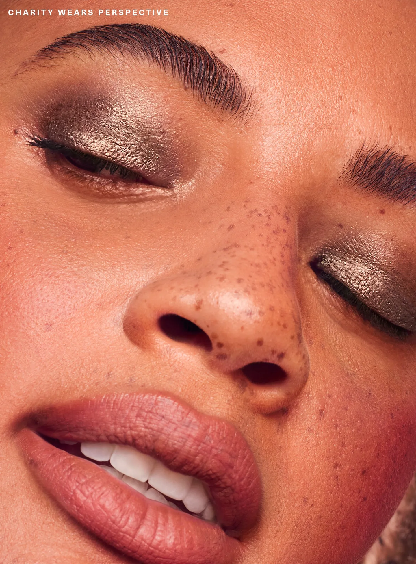 CAMPAIGN-CANDIDS-SELENAS-ESSENTIAL-EYE-DUO-CHARITY.webp