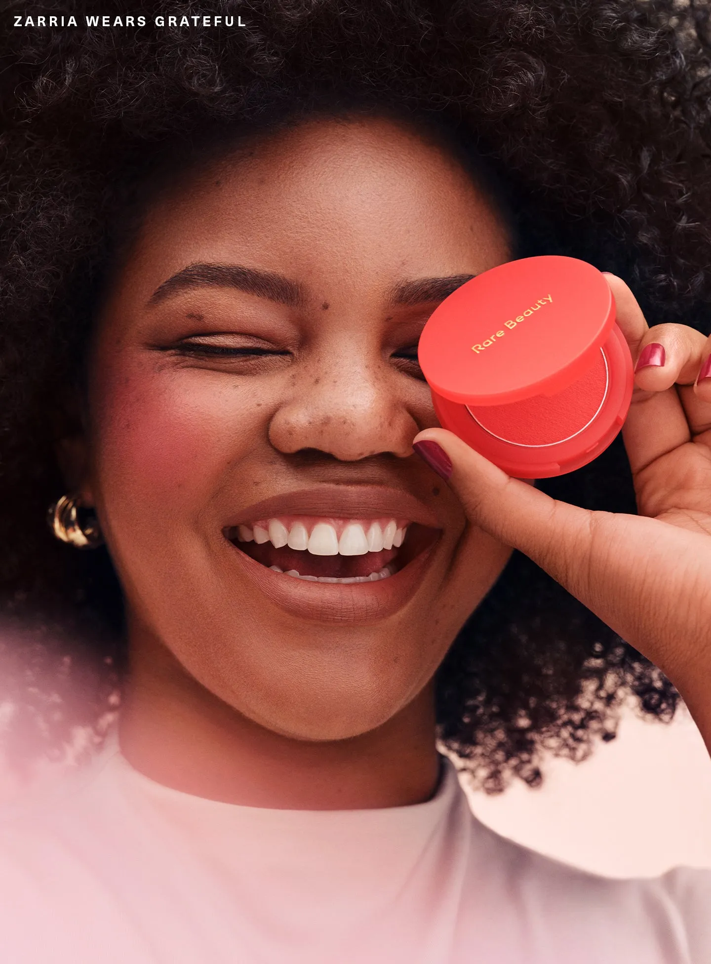 CAMPAIGN-CANDIDS-ZARRIA-SP-MATTE-BOUNCY-BLUSH-GRATEFUL-01.webp