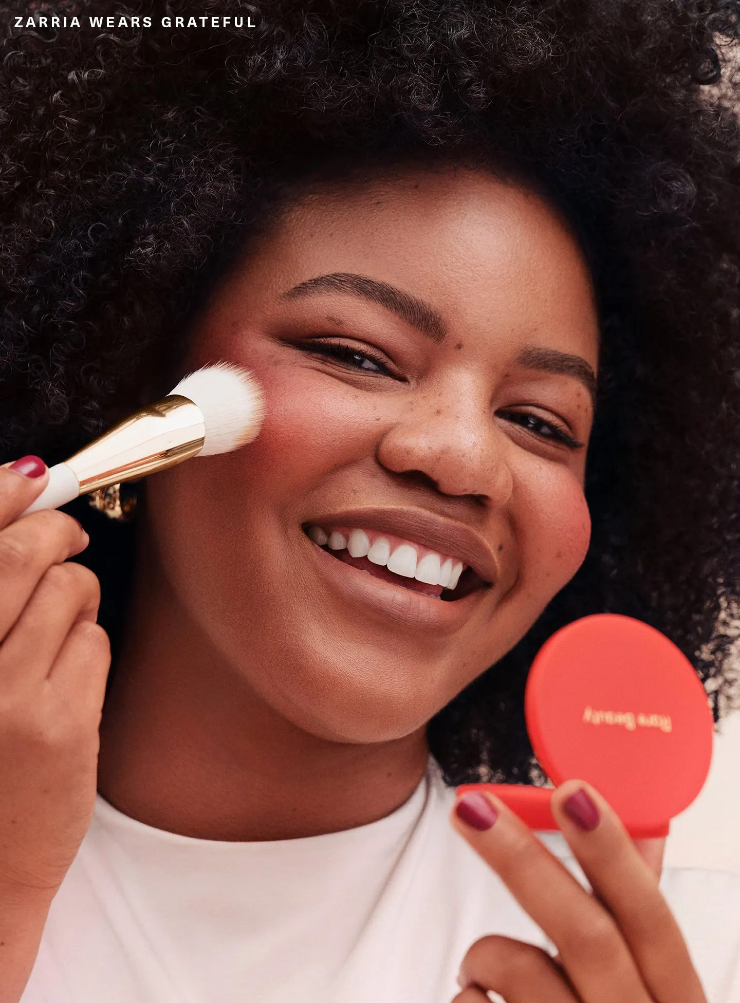 CAMPAIGN-CANDIDS-ZARRIA-SP-MATTE-BOUNCY-BLUSH-GRATEFUL-02.webp