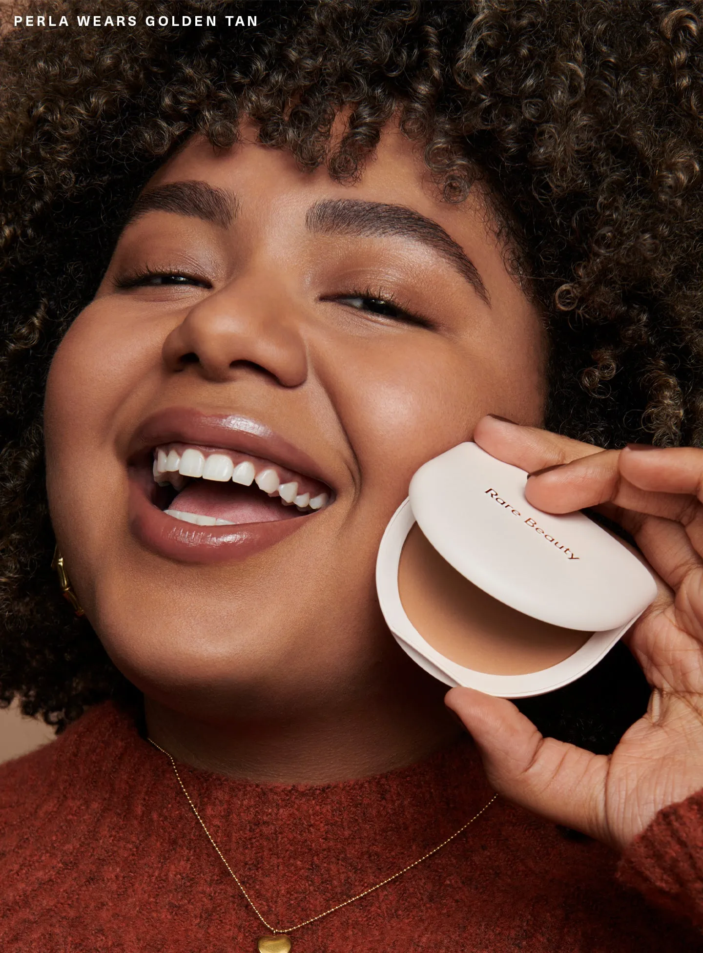 CAMPAIGN-PERLA-TRUE-TO-MYSELF-TINTED-PRESSED-FINISHING-POWDER-GOLDEN-TAN-02.webp