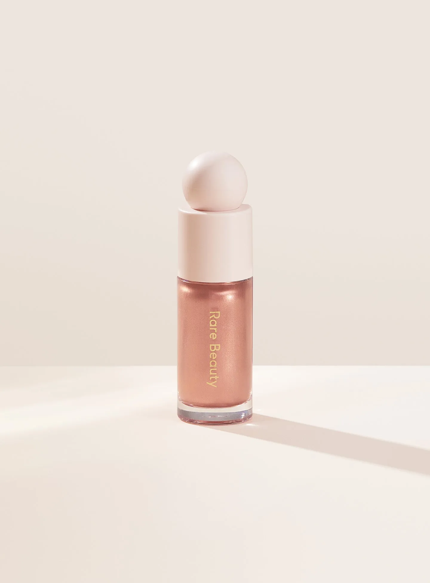 ECOMM-PL-LIQUID-LUMINIZER-TRANSCEND-1440x1952-3.webp