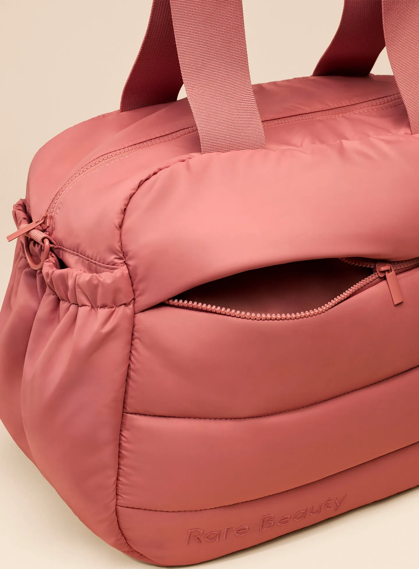 ECOMM-PUFFY-CARRYALL-TOTE-DUSTY-ROSE-03.webp
