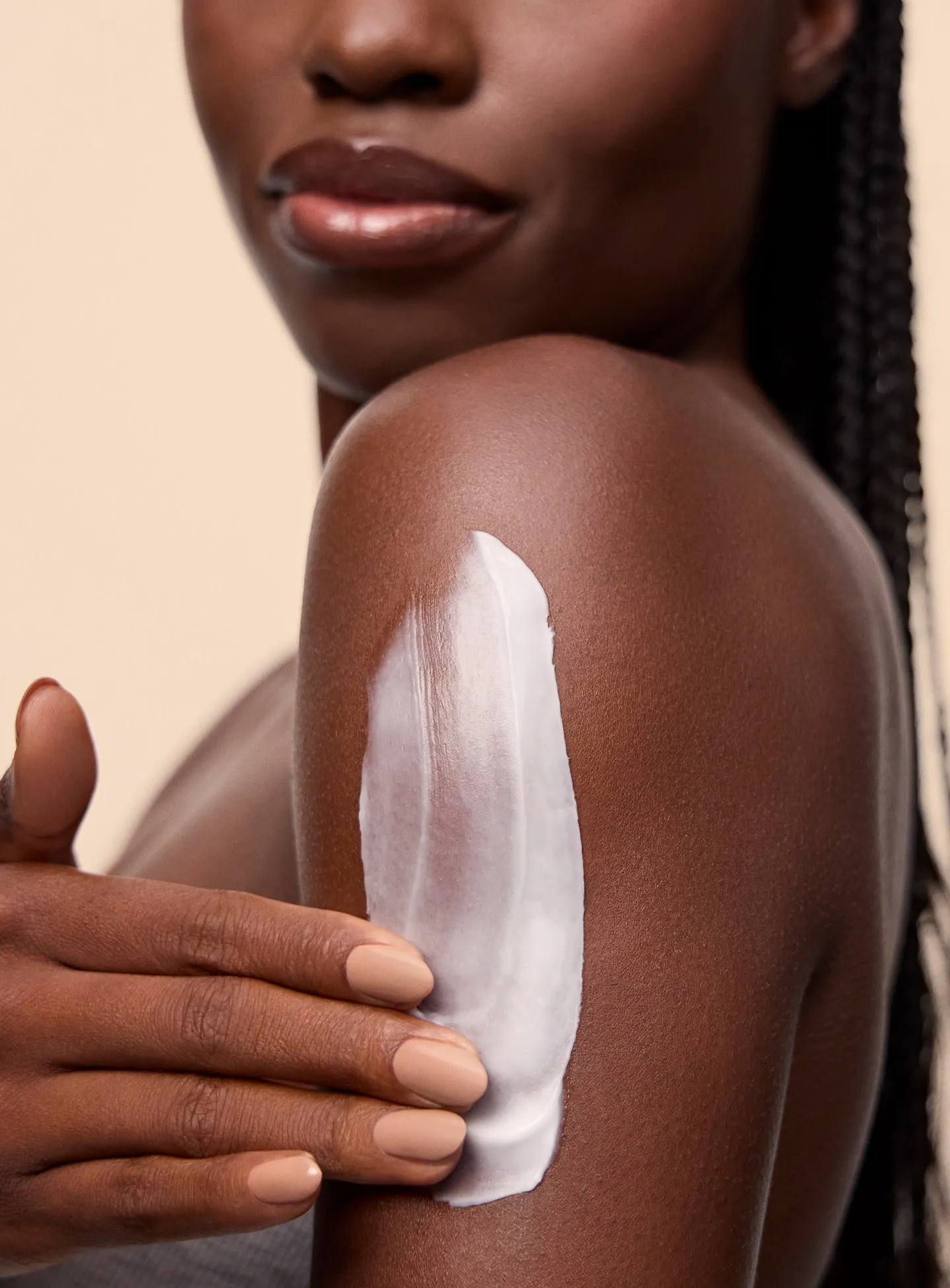 ON-FIGURE-AWAKEN-CONFIDENCE-BODY-CREAM-1.webp