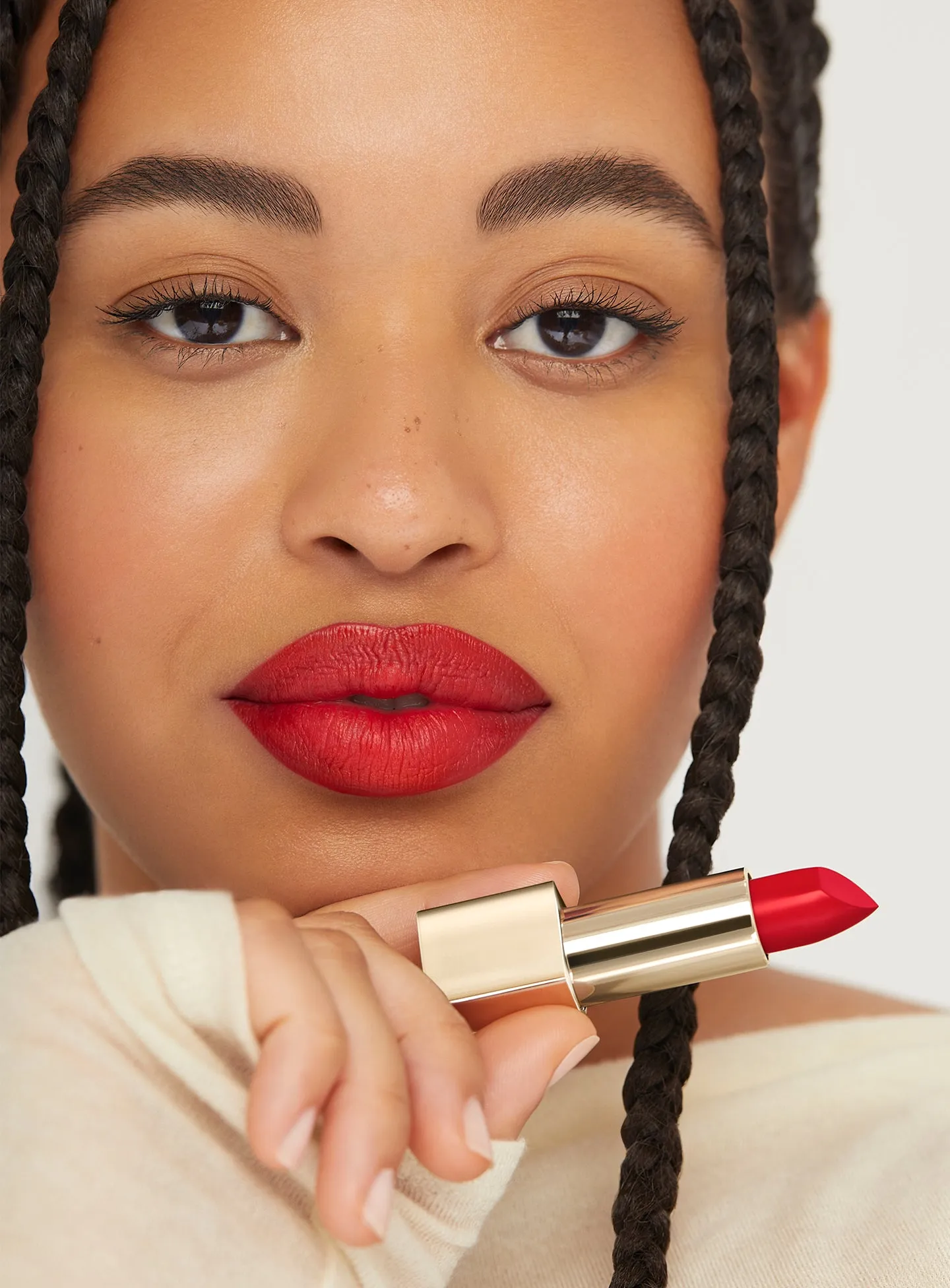 ON-FIGURE-KW-MATTE-LIP-LINER-LIPSTICK-DEVOTED-02_0b63181e-0262-4eef-9742-00a9d1c595f6.webp