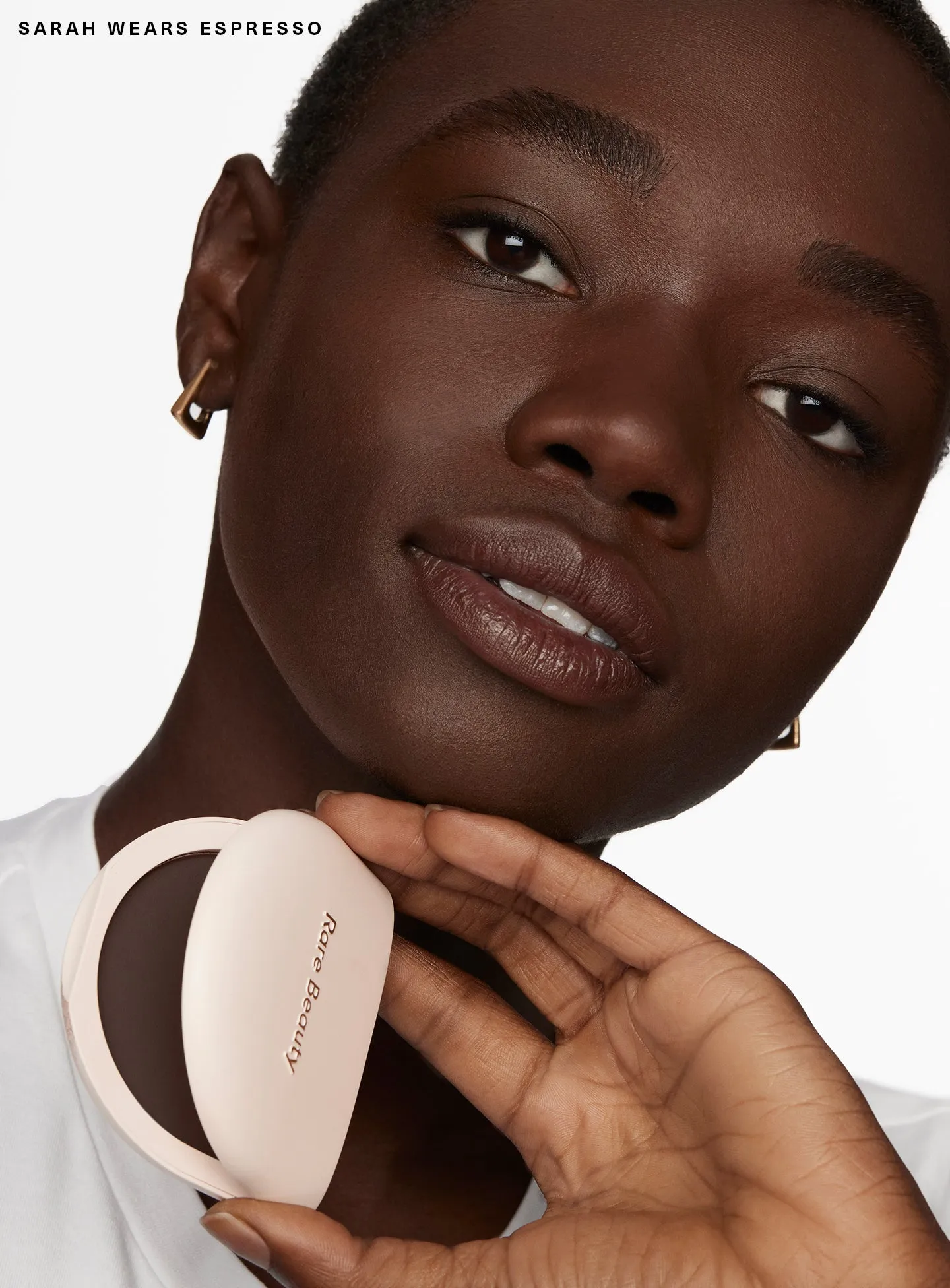 ON-FIGURE-TRUE-TO-MYSELF-TINTED-PRESSED-FINISHING-POWDER-ESPRESSO-01.webp