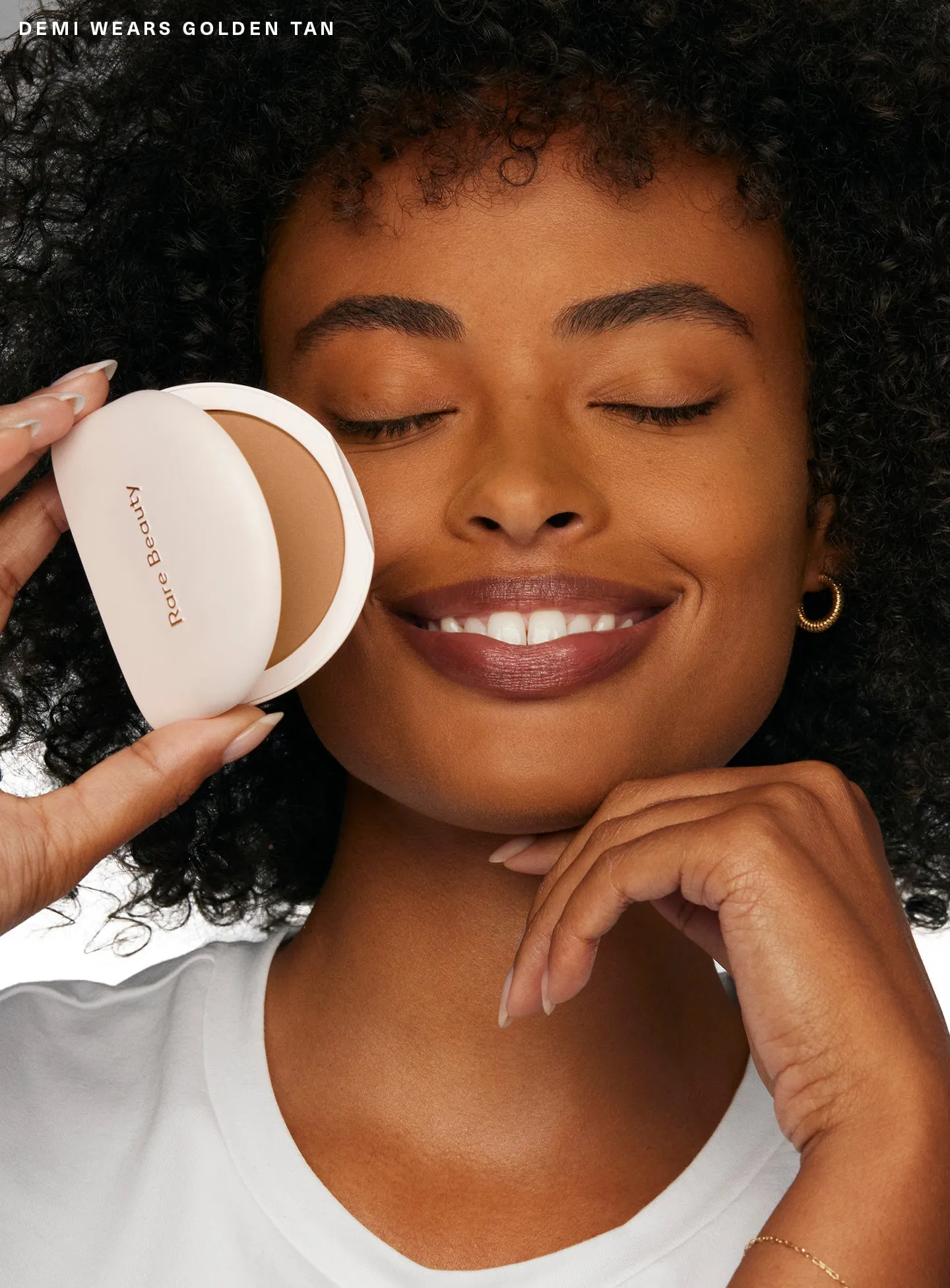 ON-FIGURE-TRUE-TO-MYSELF-TINTED-PRESSED-FINISHING-POWDER-GOLDEN-TAN_01.webp