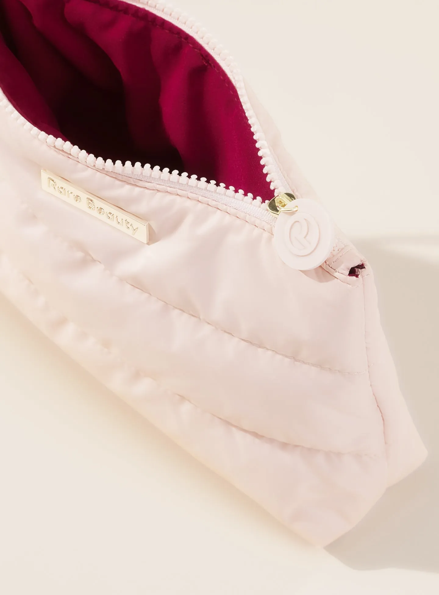 PUFFY-MAKEUP-BAG-2.webp