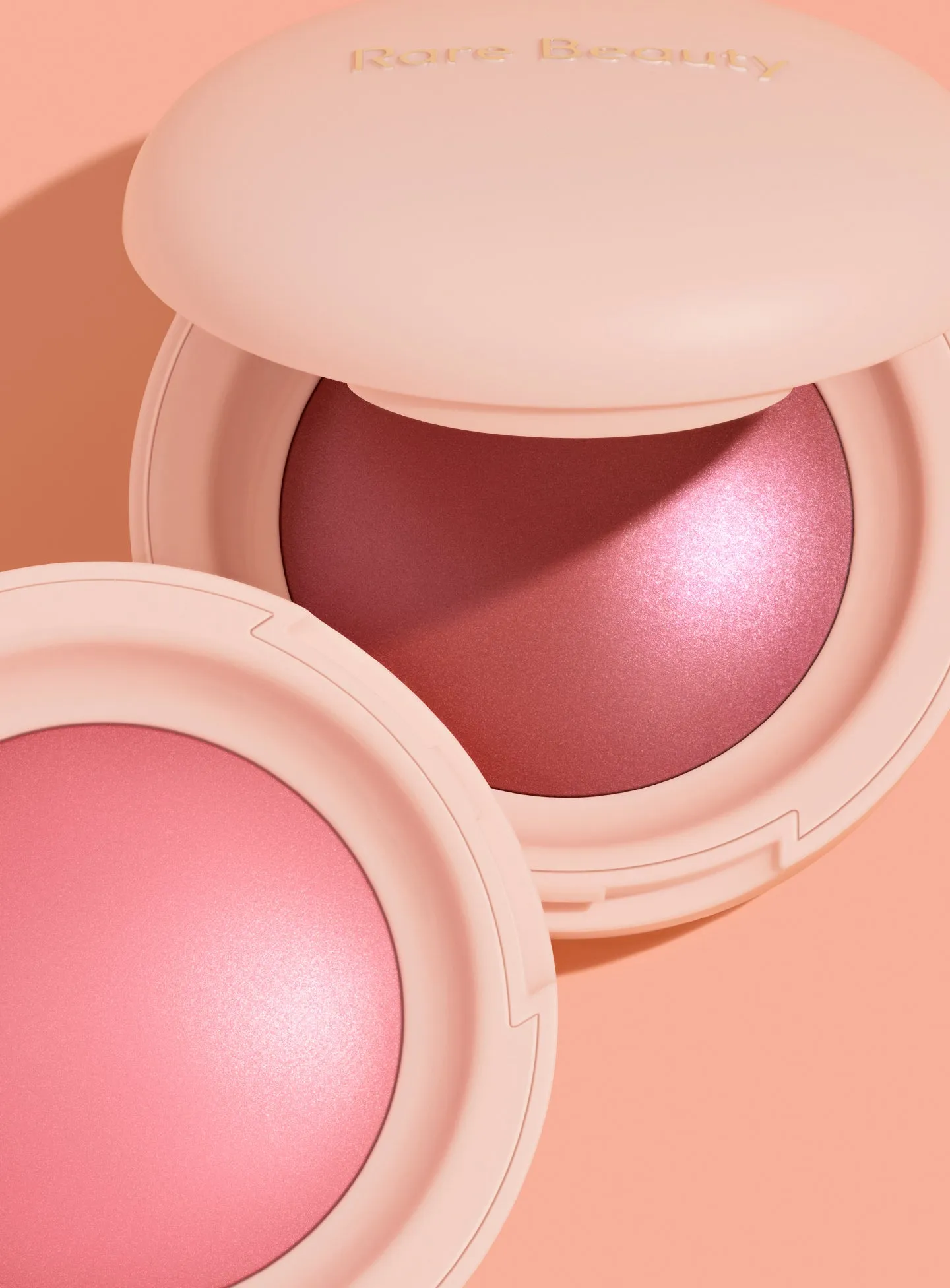 STYLIZED-SOFT-PINCH-LUMINOUS-POWDER-BLUSH-DUO.webp