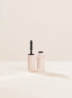 Perfect Strokes Universal Volumizing Mascara Mini
