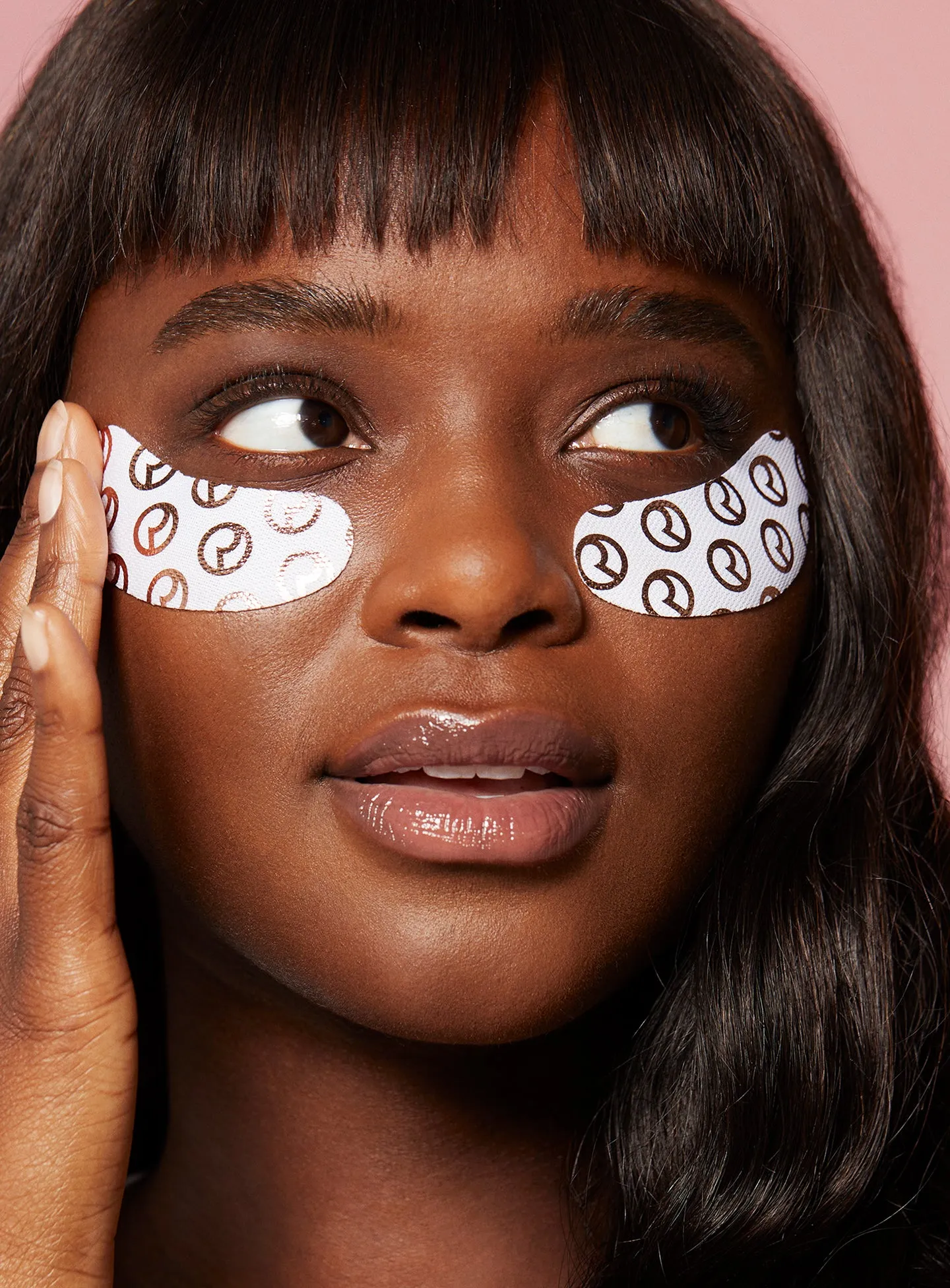 hydrating-undereye-patches-on-figure-1440x1952_c1ae1db2-b778-4a44-bddd-1506481d05c2-1.webp