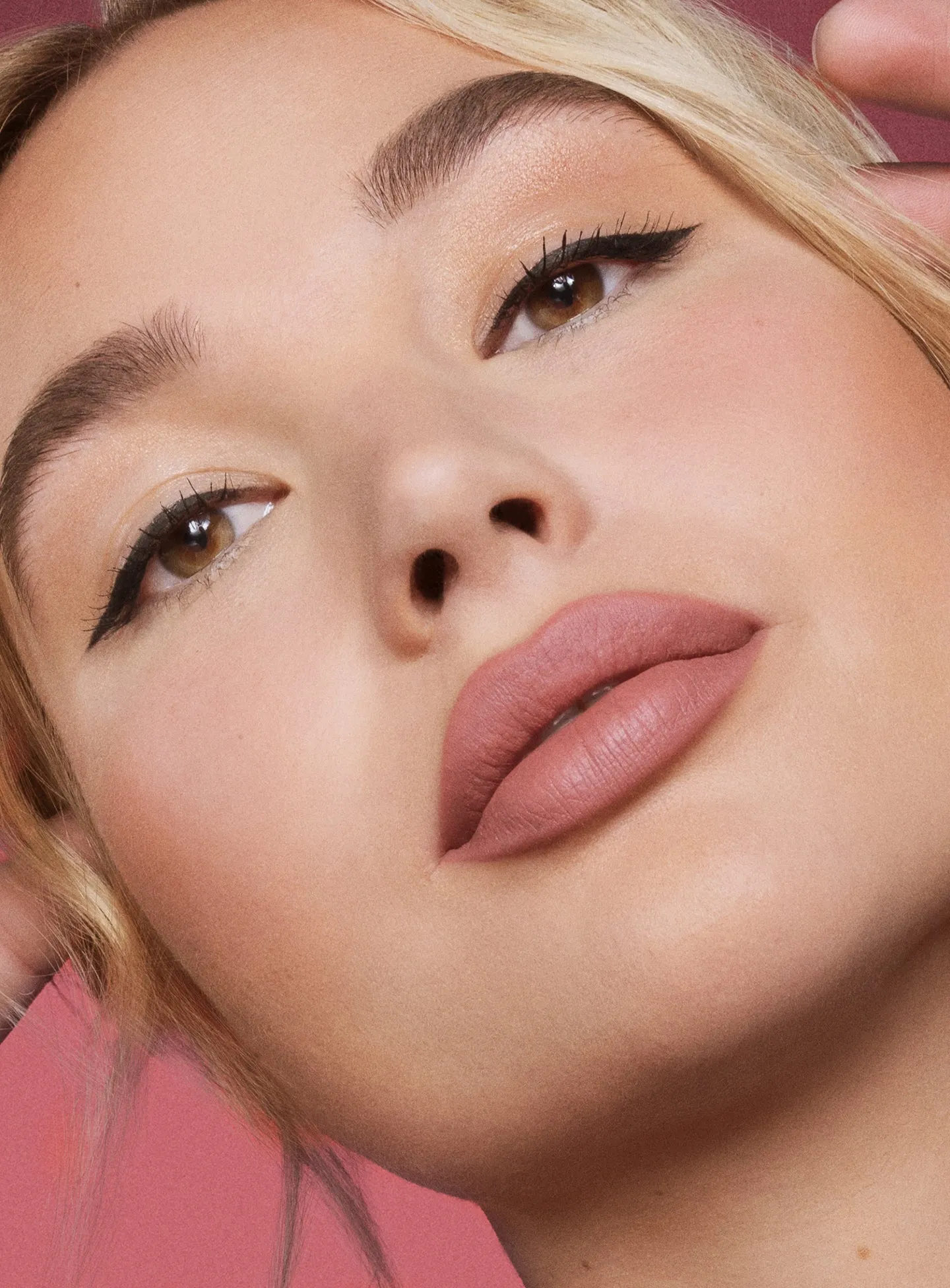 kind-words-mini-matte-lip-duo-on-figure-1440x1952-1.webp